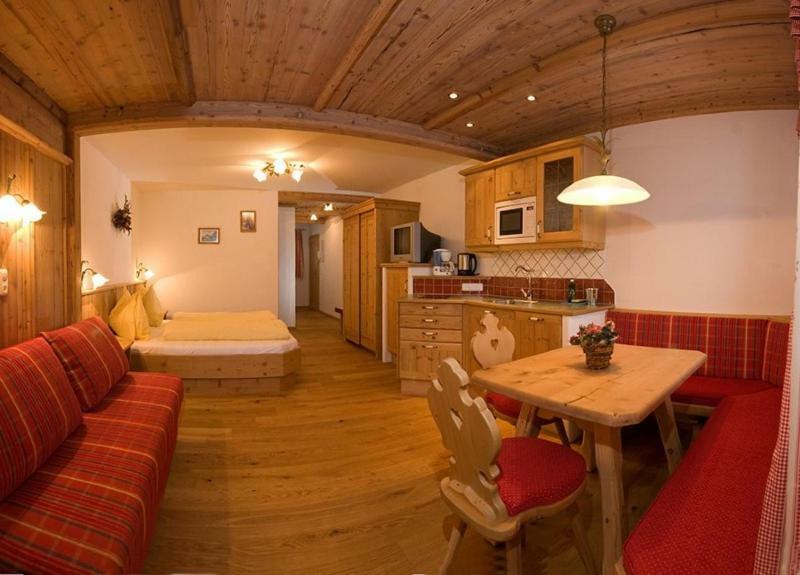 Appartmenthof Aigengut Ferienwohnung Гросарль Екстер'єр фото